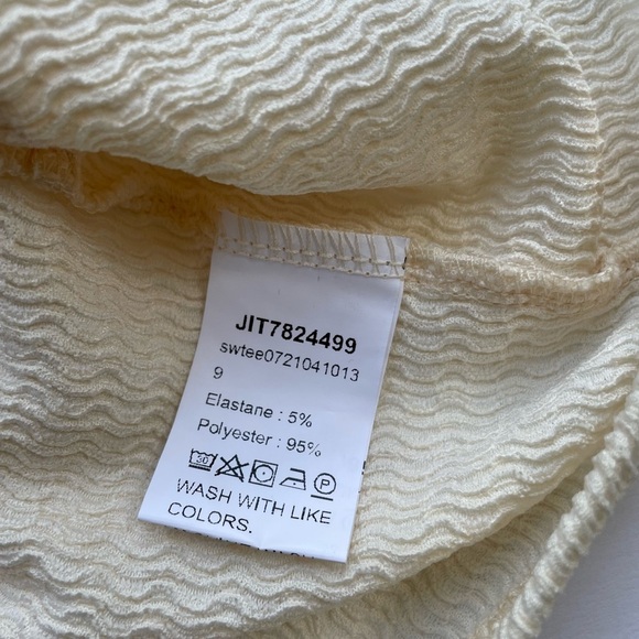 SHEIN Crop Tee Puff Sleeve Ruched Textured Size 6 Medium - Picture 6 of 8